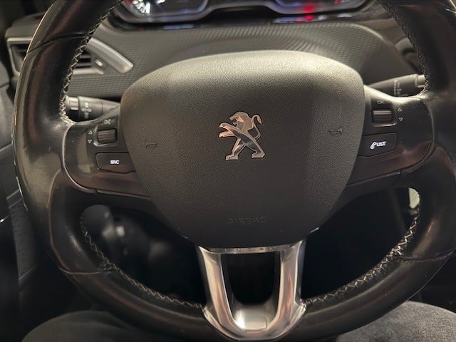 Peugeot 208 1,6 BlueHDi 100 Desire Sky 5d