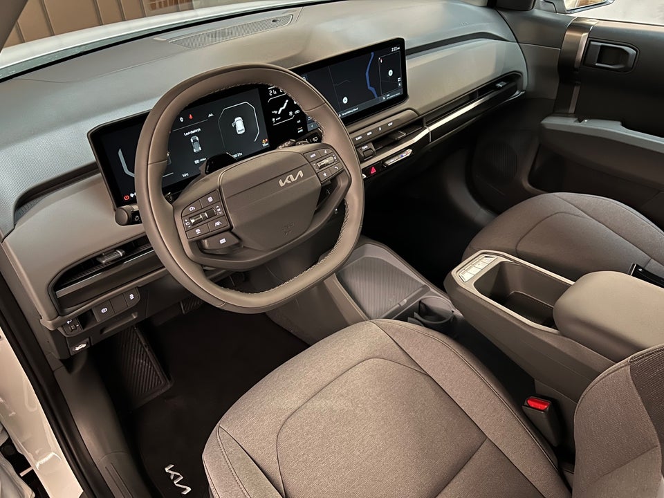 Kia EV3 58 Standard Range Access 5d