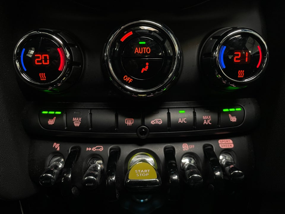 MINI Cooper SE Maximise 3d