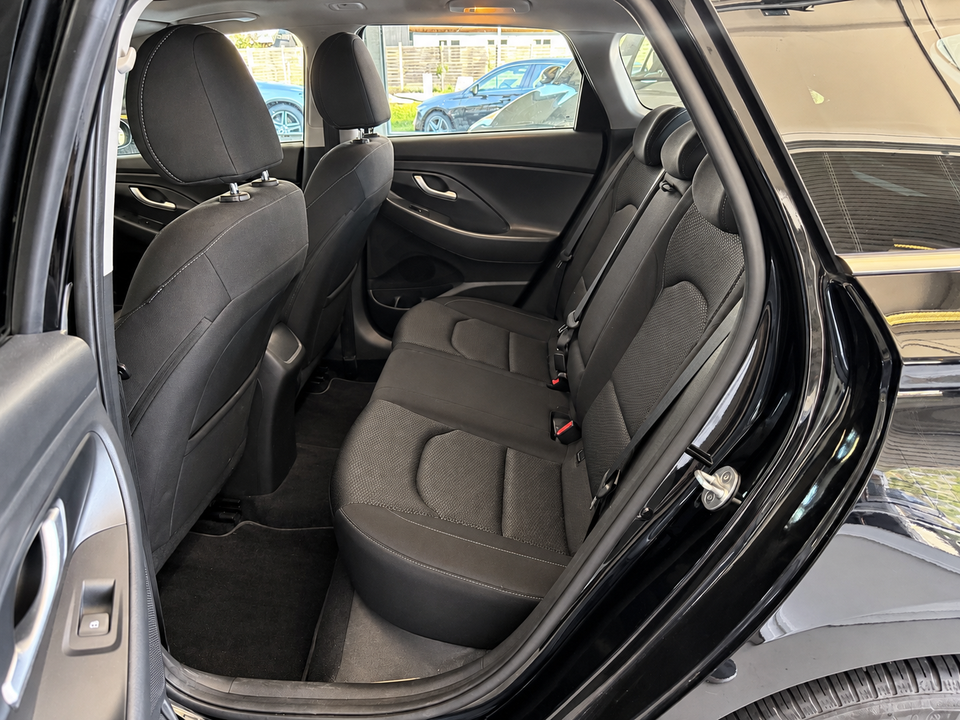 Hyundai i30 1,4 T-GDi Premium stc. DCT 5d