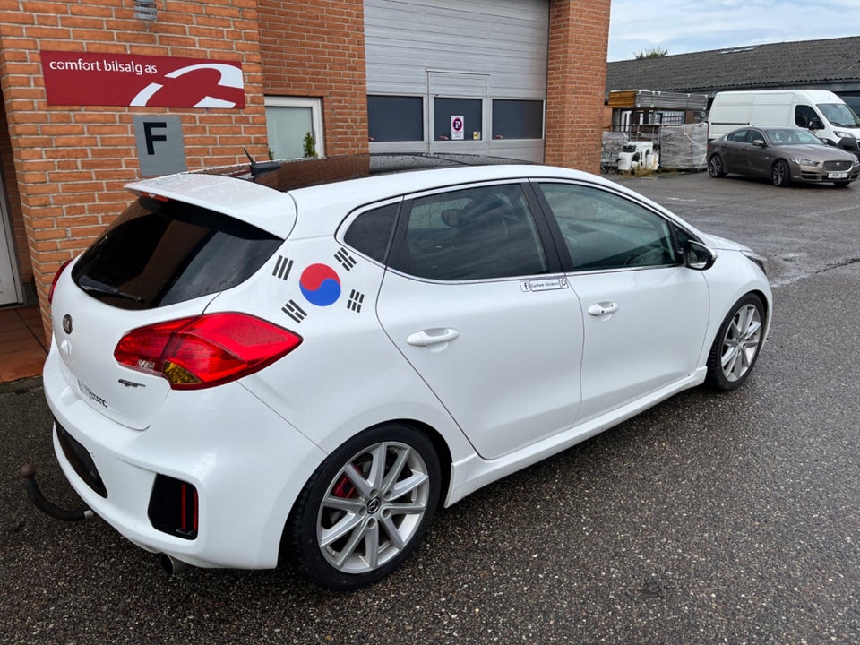 Kia Ceed 1,6 GDi GT 5d