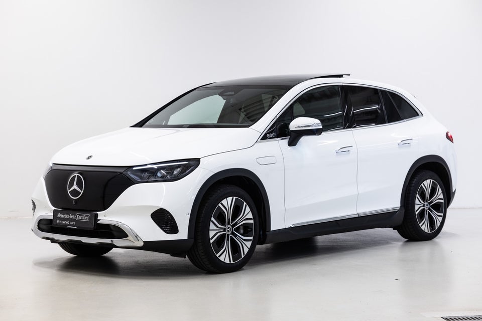 Mercedes EQE300 SUV Electric Art 5d