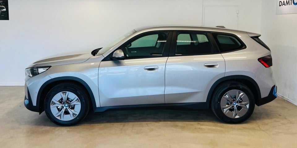 BMW iX1 xDrive30 5d