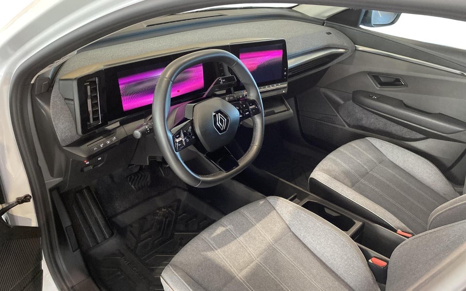 Renault Megane E-Tech 60 Equilibre 5d