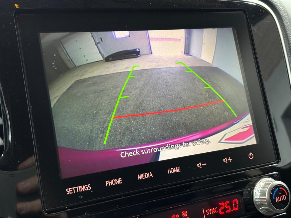 Mitsubishi Outlander 2,4 PHEV Invite+ CVT 4WD 5d