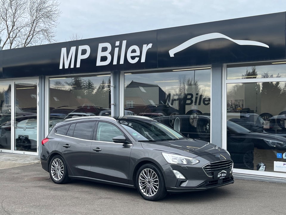 Ford Focus 1,0 EcoBoost Titanium Business 5d