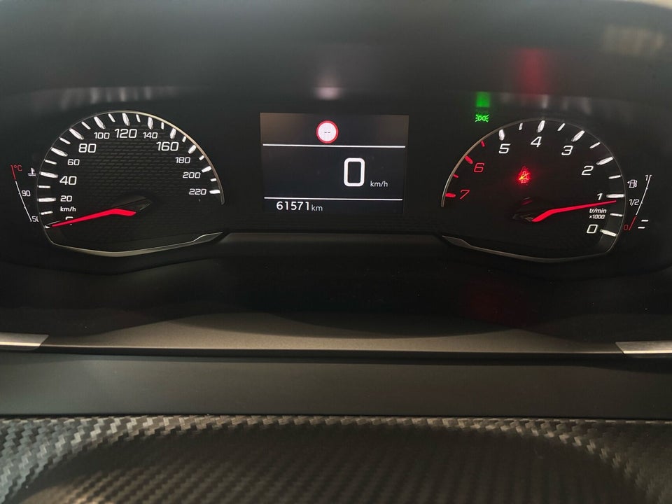 Peugeot 208 1,2 PureTech 100 Allure 5d