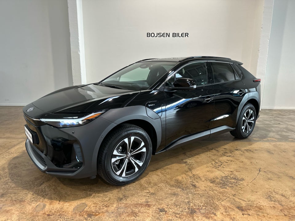 Toyota bZ4X Executive 5d