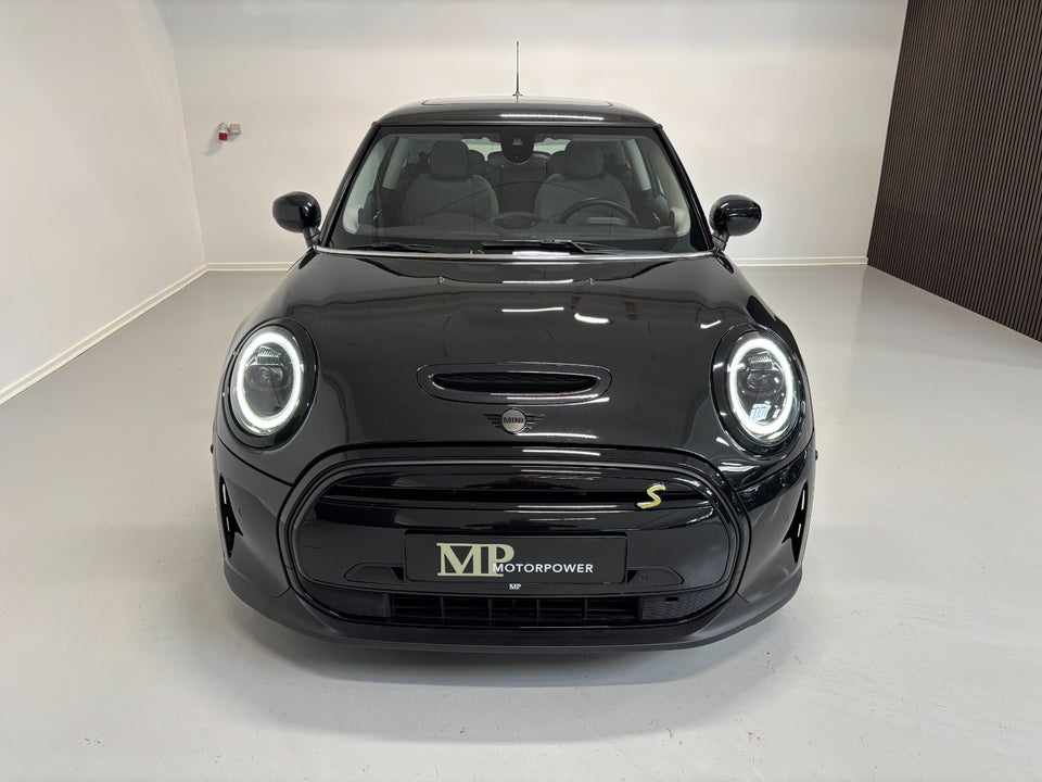 MINI Cooper SE Classic Trim 3d