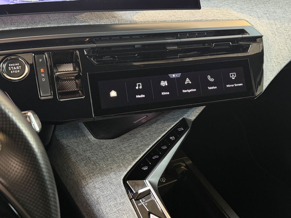 Peugeot e-5008 77 GT Pack 7prs 5d