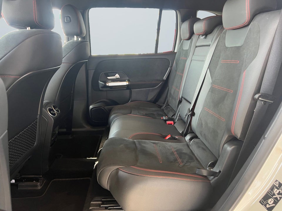 Mercedes EQB250 AMG Line 5d