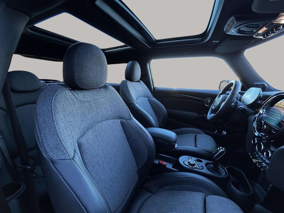 MINI Cooper SE Edition Premium Plus 3d