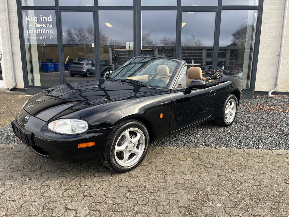 Mazda MX-5 1,6 2d
