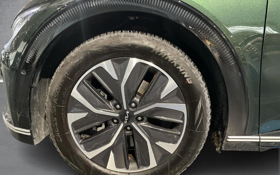 Kia EV6 77 Long Range Upgrade 5d