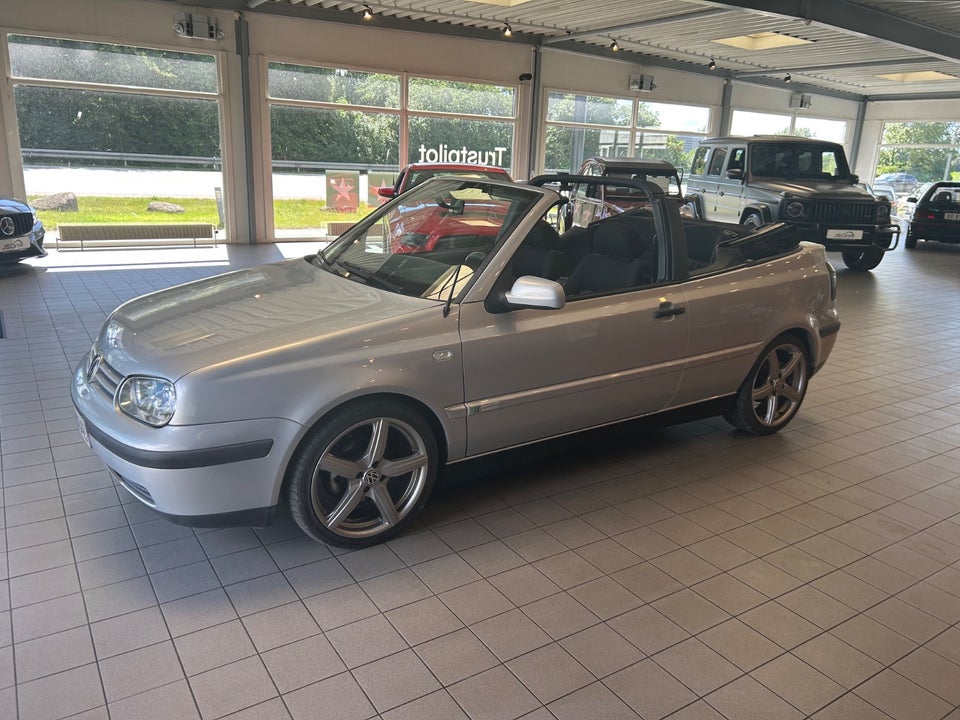 VW Golf IV 1,6 Comfortline Cabriolet 2d