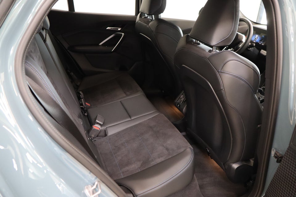 BMW iX2 xDrive30 M-Sport 5d