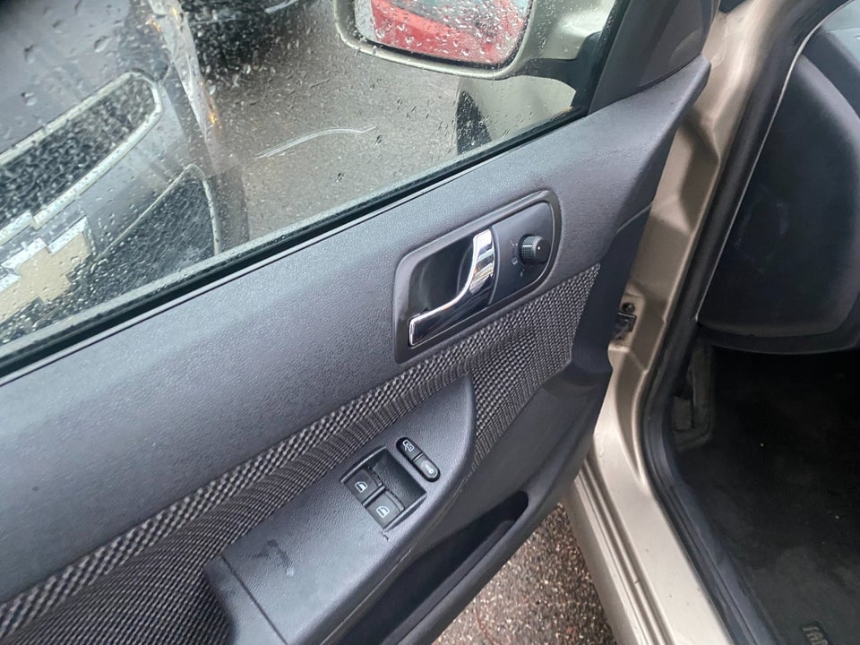 Skoda Fabia 1,2 12V Ambiente 5d