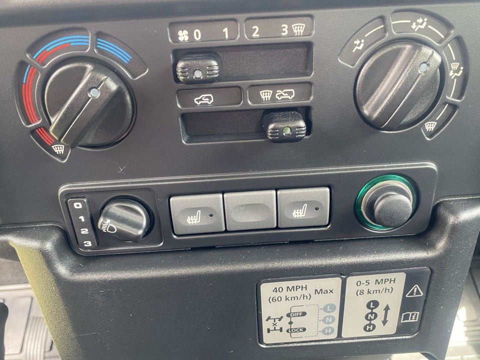 Land Rover Defender 130 2,2 TD Mandskabsvogn 4d