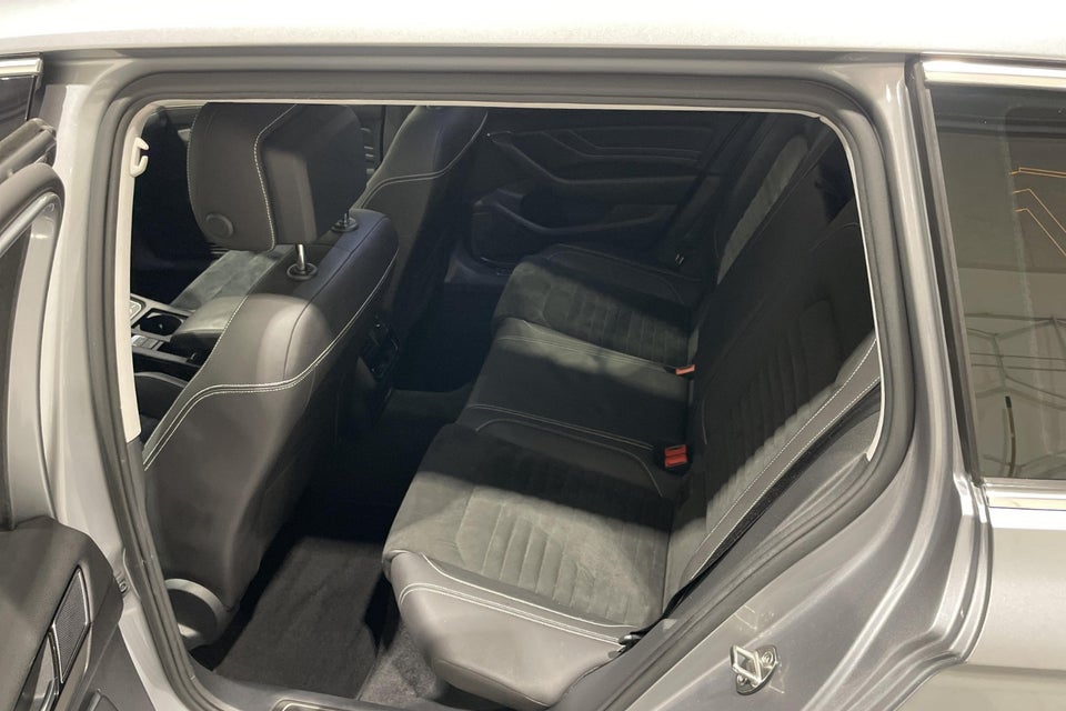 VW Passat 1,5 TSi 150 Elegance High Variant DSG 5d