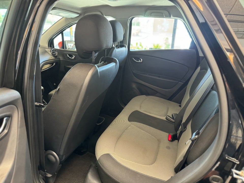 Renault Captur 0,9 TCe 90 Expression Navi Style 5d