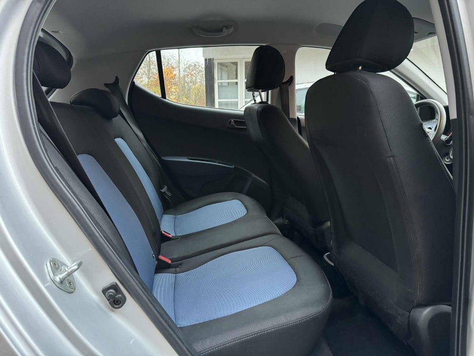 Hyundai i10 1,0 Vision 5d