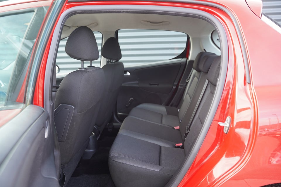 Peugeot 207 1,4 VTi Comfort+ 5d