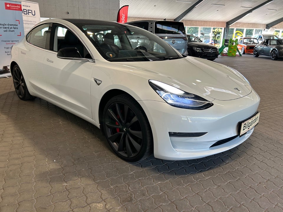 Tesla Model 3 Performance AWD 4d