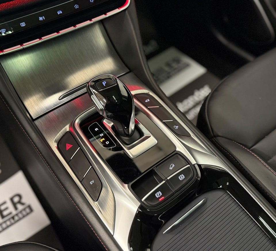 MG EHS 1,5 PHEV Luxury 5d