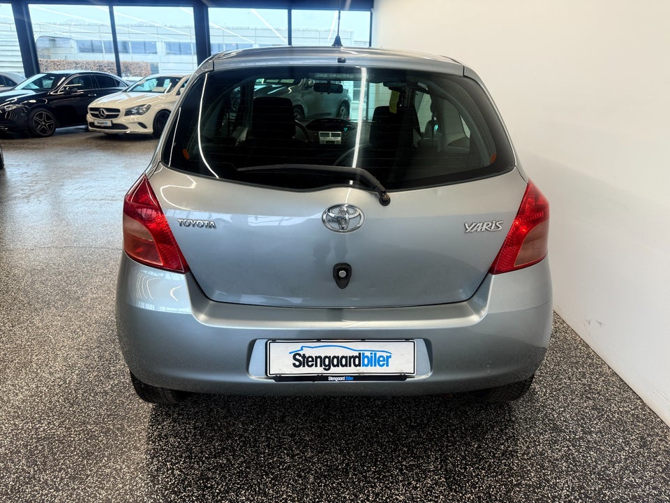 Toyota Yaris 1,3 Luna M/M 3d