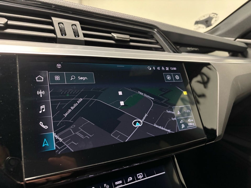 Audi e-tron 55 quattro 5d