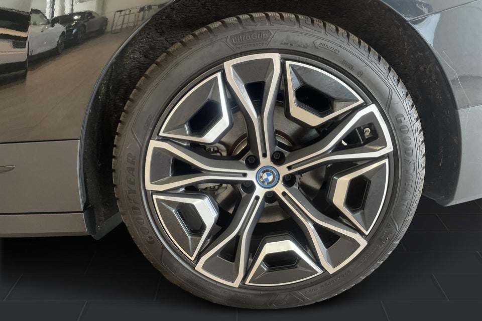 BMW iX xDrive40 Fully Charged 5d