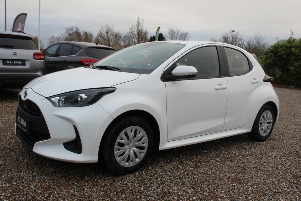 Toyota Yaris 1,5 Hybrid Essential Comfort e-CVT 5d