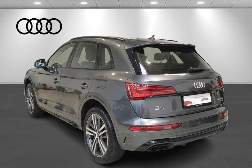 Audi Q5 50 TFSi e S-line Midnight Edition quattro S-tr. 5d