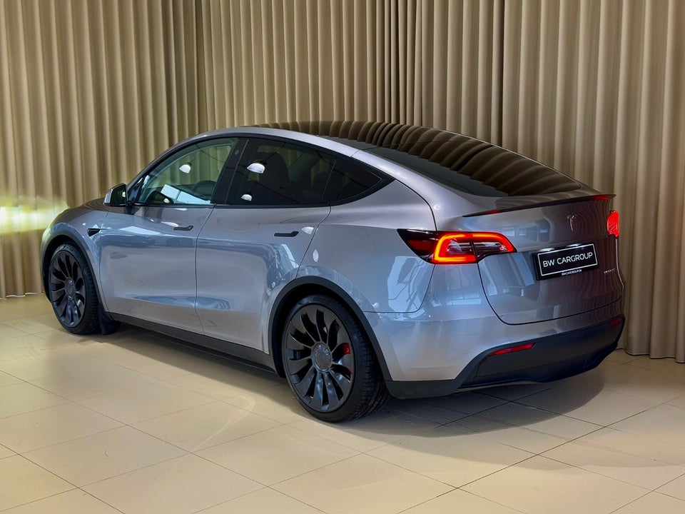 Tesla Model Y Performance AWD 5d