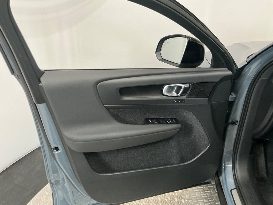 Volvo C40 P8 ReCharge Twin First Edition 5d