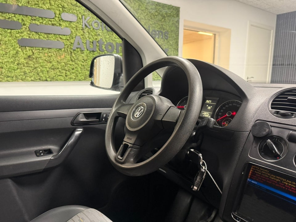 VW Caddy Maxi 1,6 TDi 102 BMT Van 4d