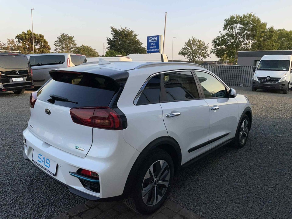 Kia e-Niro 64 Premium 5d