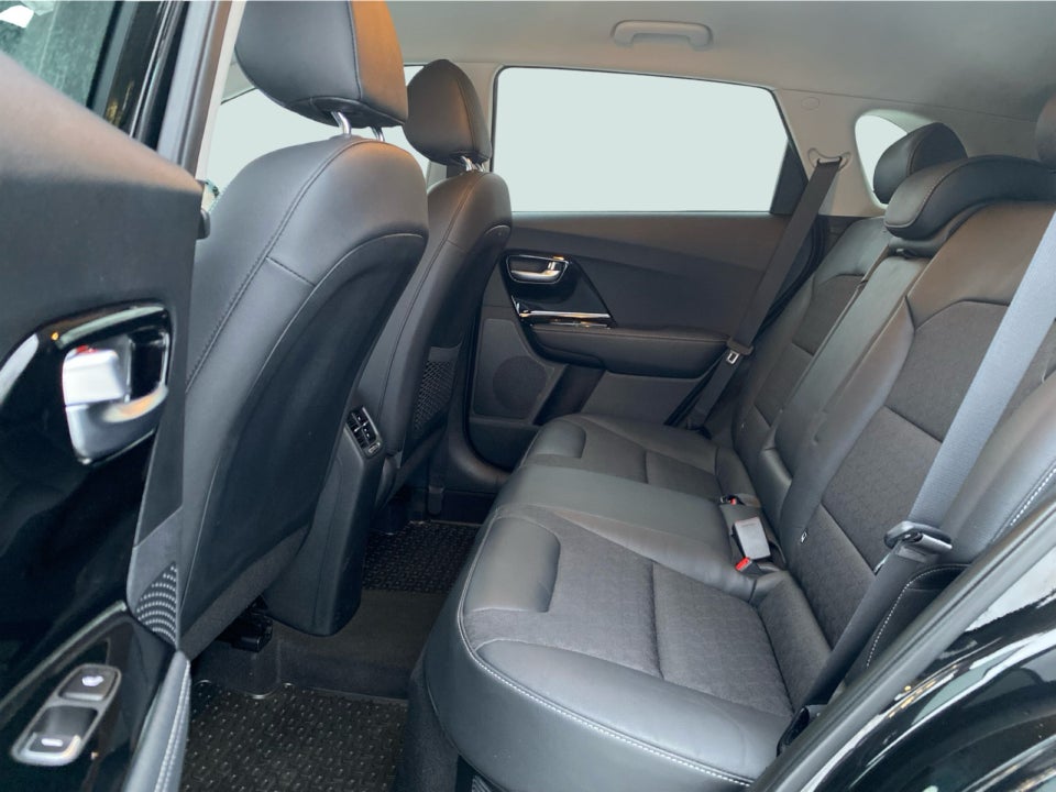 Kia Niro 1,6 PHEV Advance DCT 5d