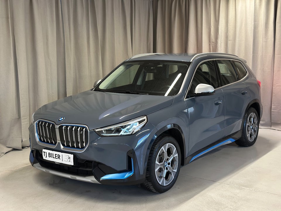 BMW iX1 xDrive30 X-Line 5d