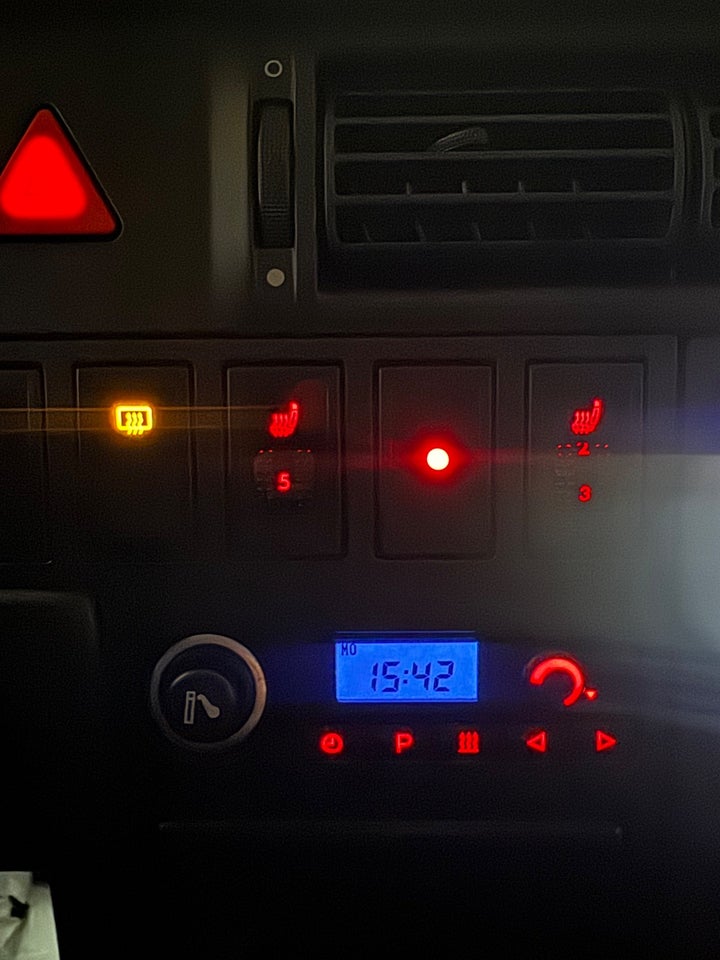 VW Caravelle 2,5 TDi 150 Comfortline kort 10prs 4d