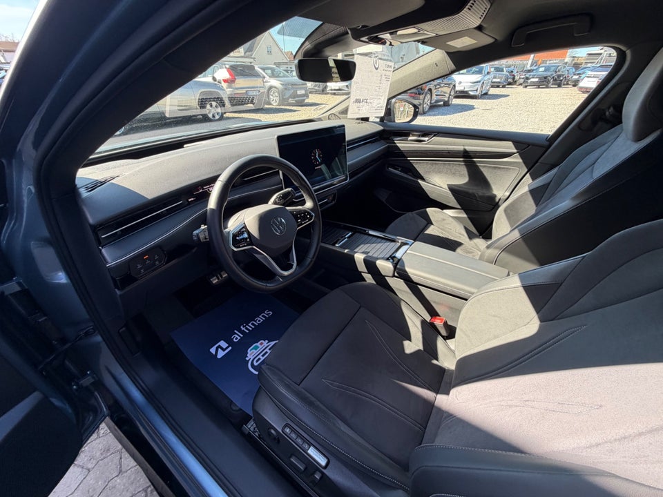 VW ID.7 77 Pro Tourer 5d