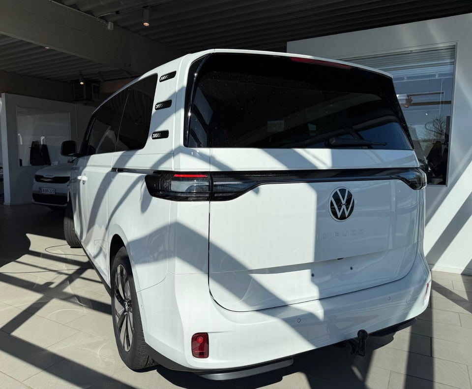 VW ID.Buzz 86 Life 7prs LWB 5d
