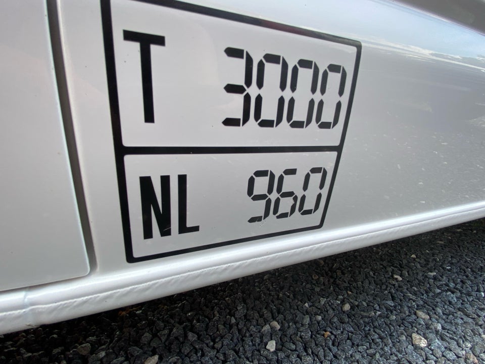 VW Transporter 2,0 TDi 102 Kassevogn kort