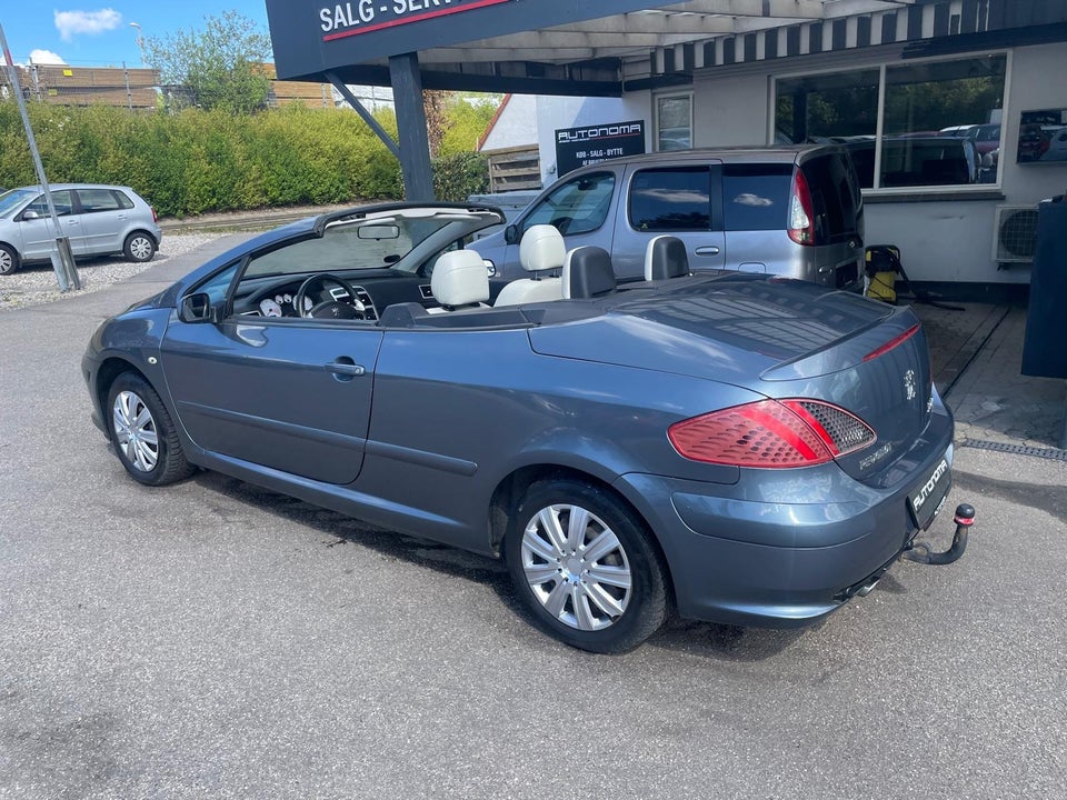 Peugeot 307 2,0 16V CC 2d
