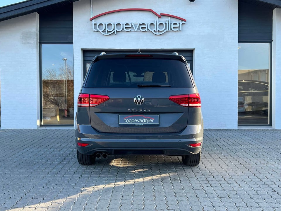 VW Touran 2,0 TDi 150 Highline DSG Van 5d