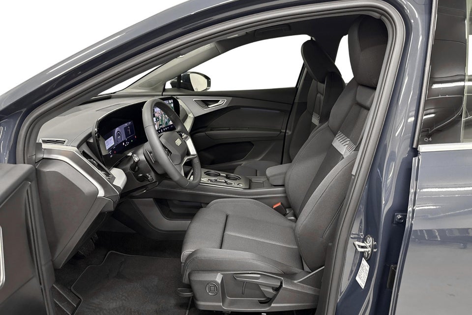 Audi Q4 e-tron performance 5d