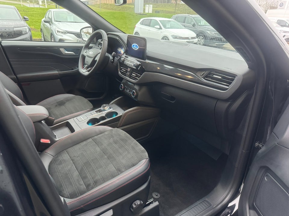 Ford Kuga 2,5 PHEV ST-Line CVT 5d