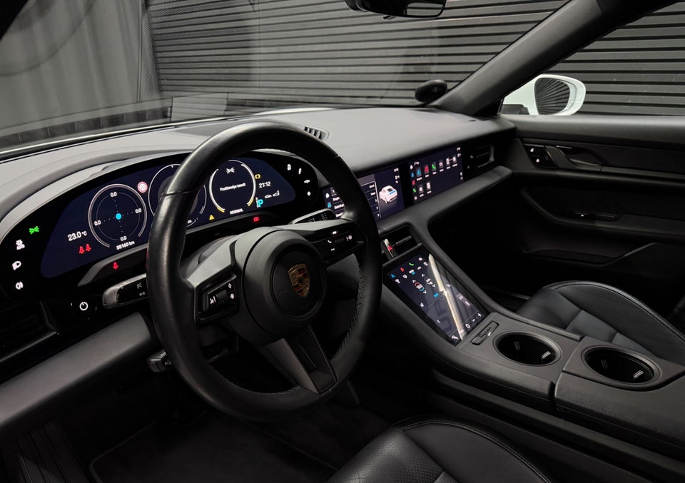 Porsche Taycan 4S 4d