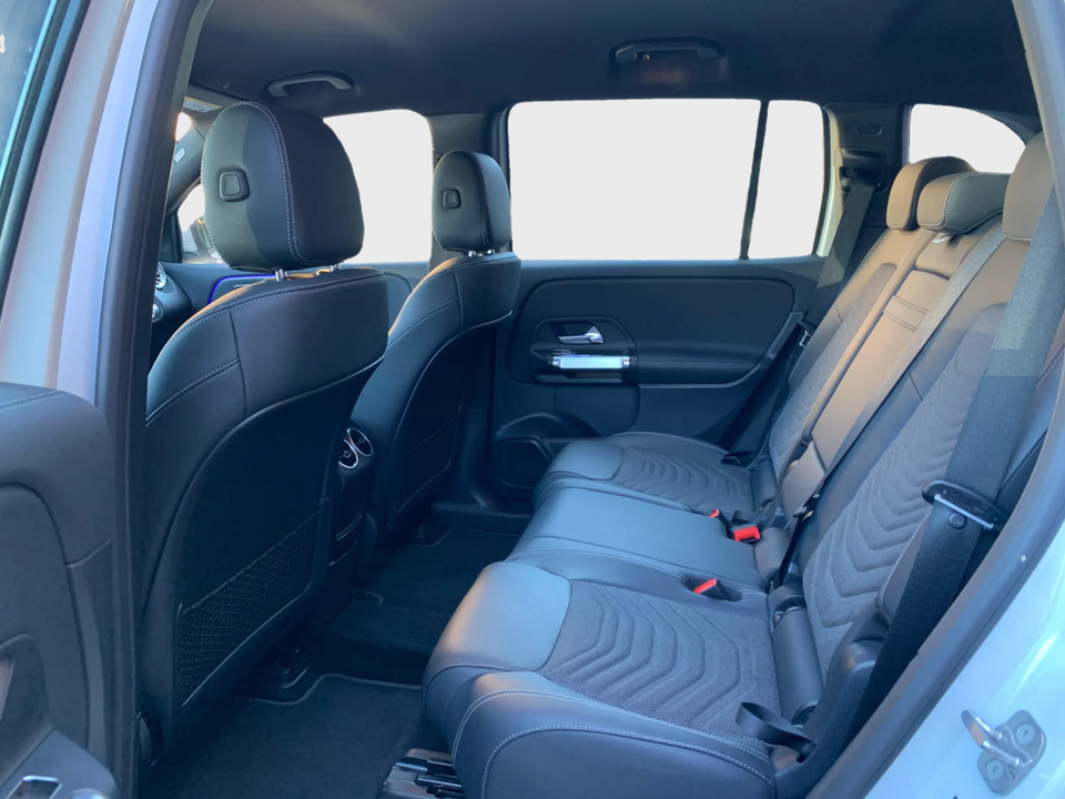 Mercedes EQB300 Progressive 4Matic 5d