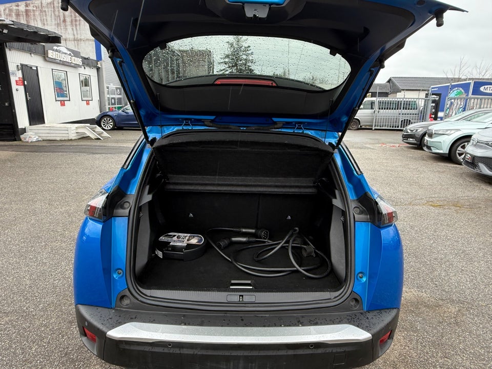 Peugeot e-2008 50 GT 5d